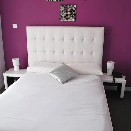 Bleu Azur ארגלס-סור-מר